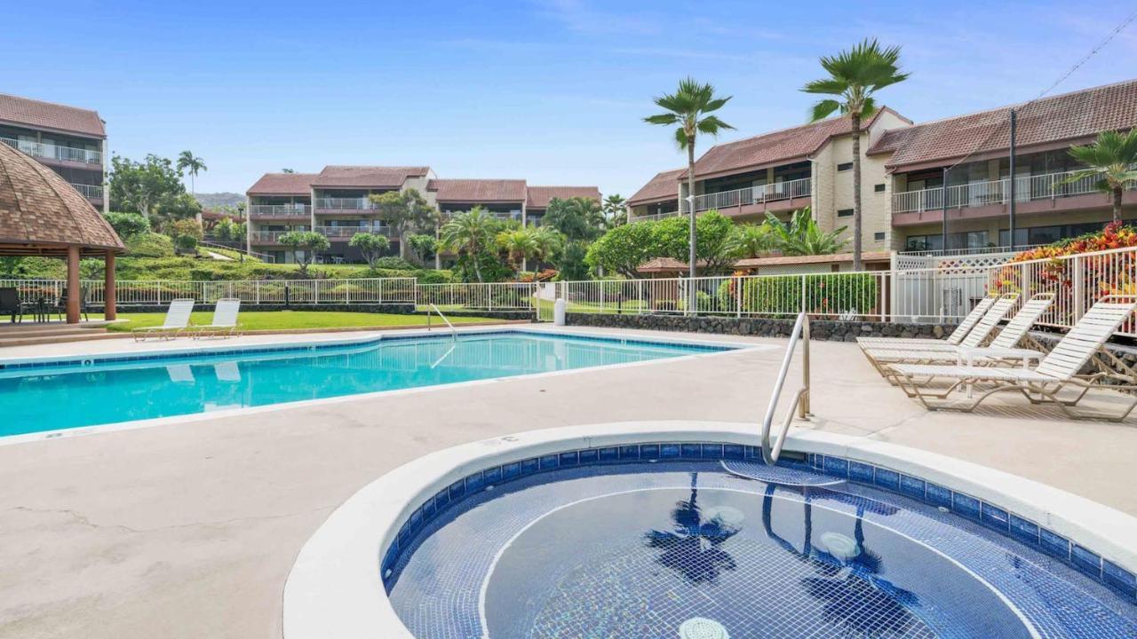 Newly Renovated Condo With Sup Paddle Boards And Golf Clubs Included Kailua-Kona Exterior foto